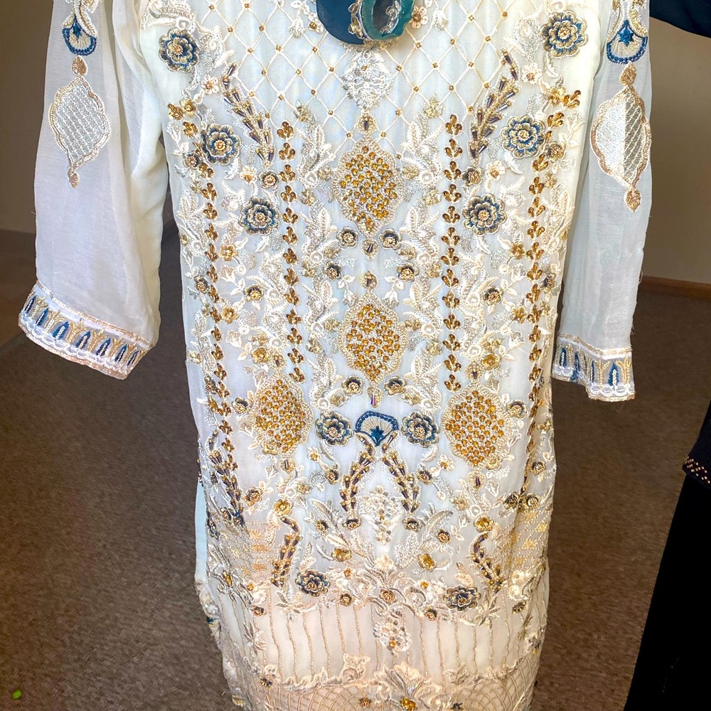 NEW Pakistani dress size medium